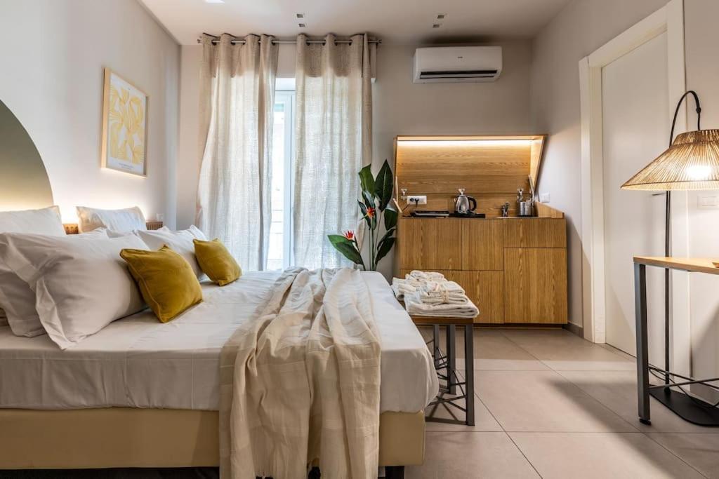 Dafne Room Un'Oasi Romana Per Coppie Exterior photo